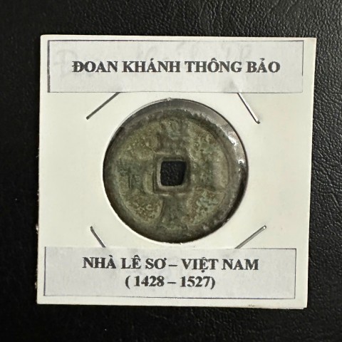 Xu cổ lỗ vuông Đoan Khánh Thông Bảo, nhà Lê Sơ 1428-1527